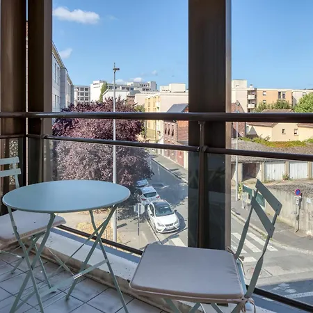 Floria Elegant Avec Balcon Cave Et Parking Rouen