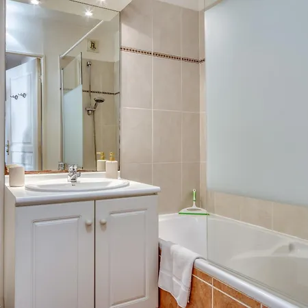 Floria Elegant Avec Balcon Cave Et Parking * Rouen